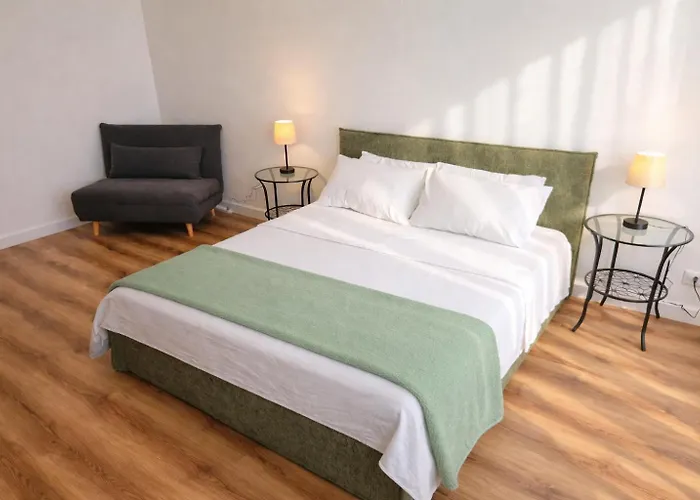 Casa Dolce Casa - Dual Modern , 1 Min From Metro, Up To 9 Guest