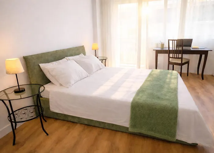 Casa Dolce Casa - Dual Modern , 1 Min From Metro, Up To 9 Guest